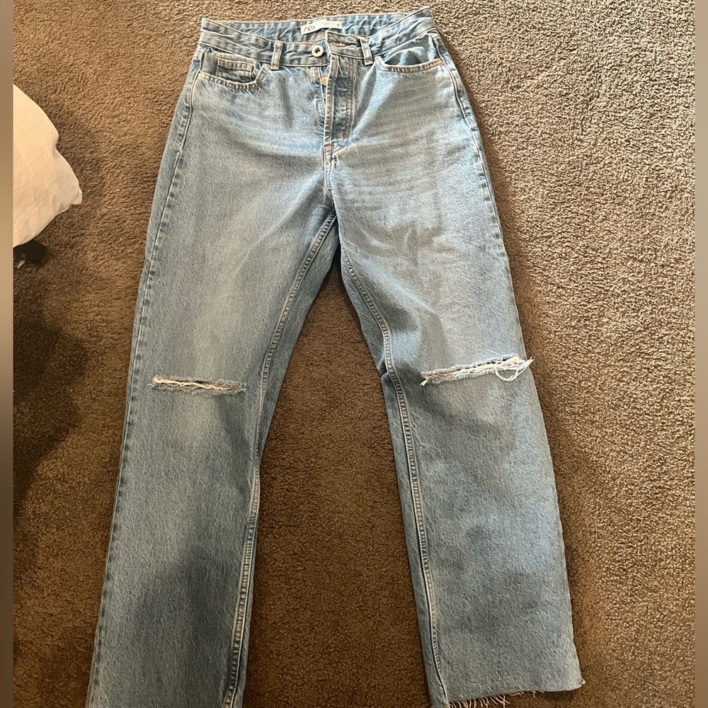 Great condition! Size 4 mom jeans